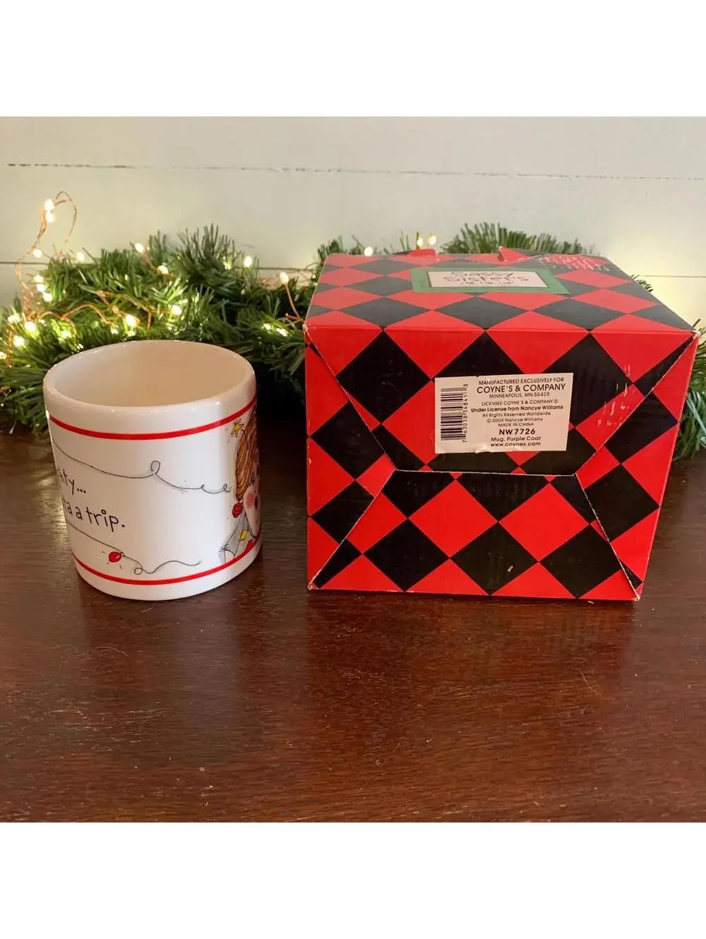 Vintage Sassy Sisters Christmas Mug: 